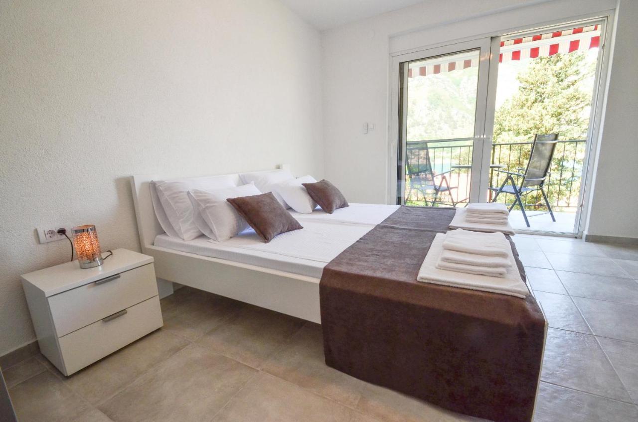 Bay View Apartments Котор Экстерьер фото