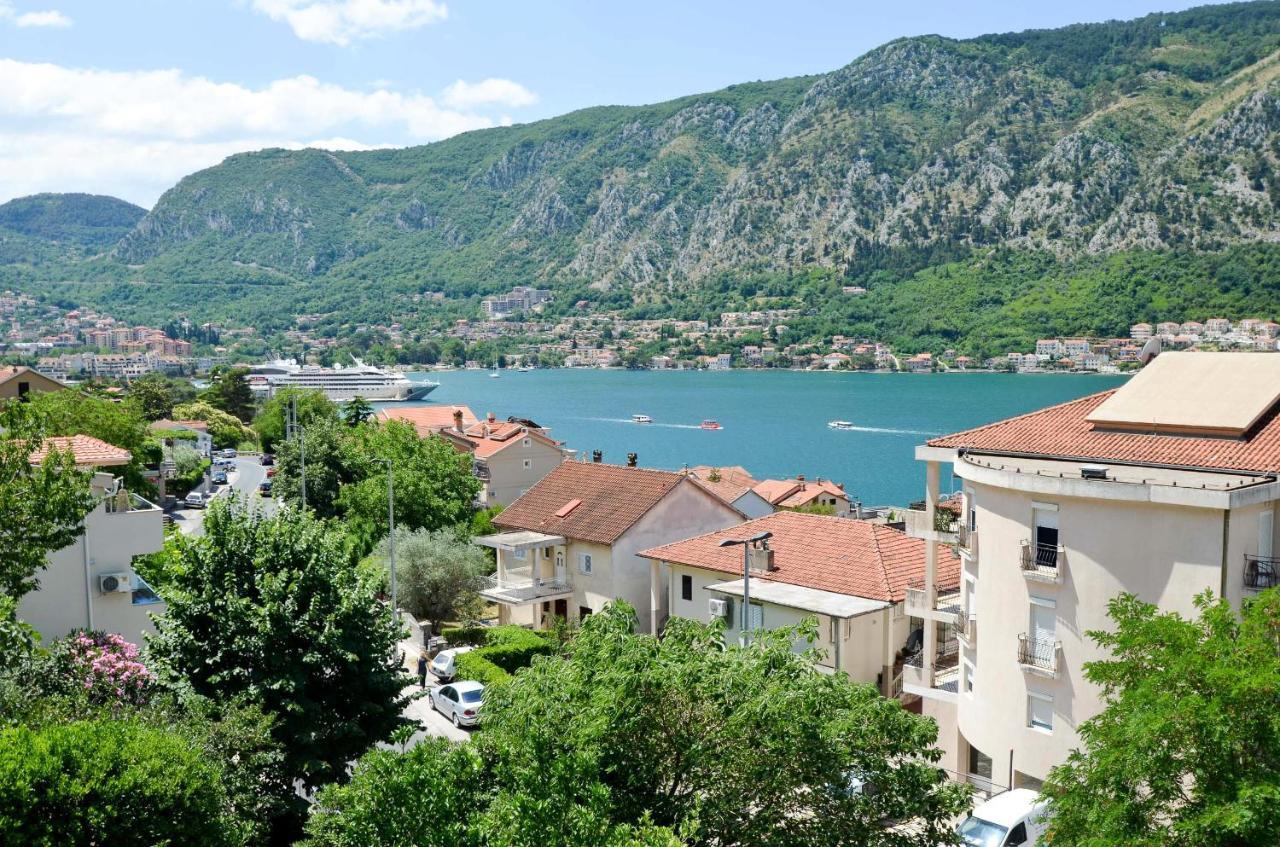 Bay View Apartments Котор Экстерьер фото
