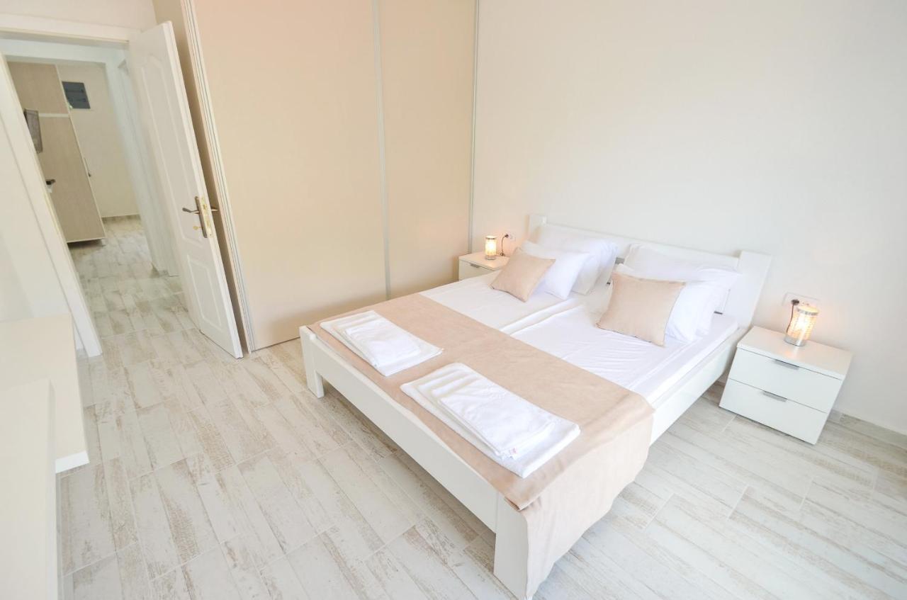 Bay View Apartments Котор Экстерьер фото