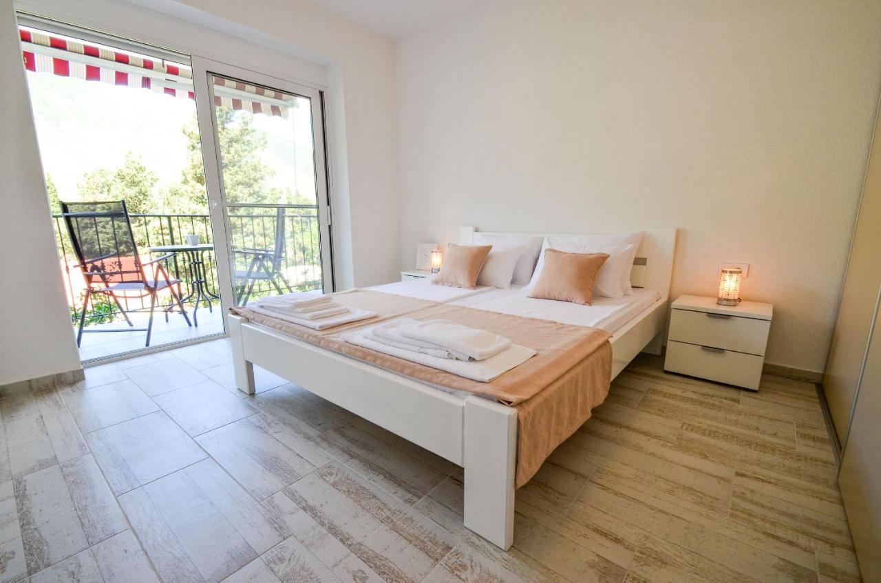 Bay View Apartments Котор Экстерьер фото